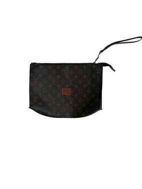 Louis Vuitton Monogram Canvas Toiletry Pouch Wristlets Brown Tan 12” X 9.5”